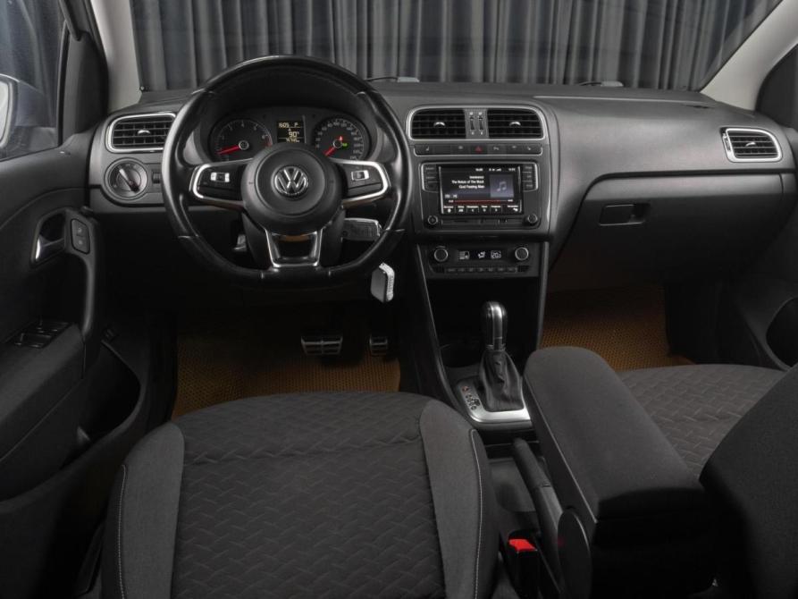 Volkswagen Polo V Рестайлинг Тюмень  - изображение 6