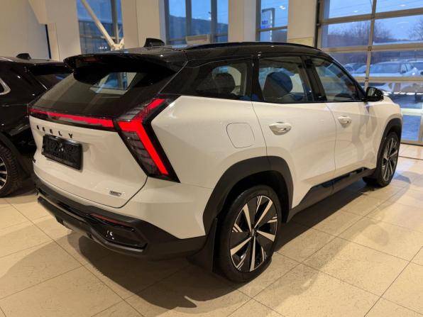 Geely Atlas II с пробегом 2024 года, цена 3 449 000 рублей, 10604 км, внедорожник, Автокод Объявления