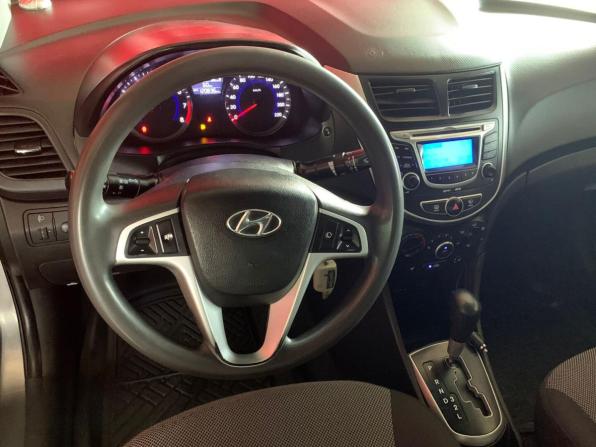 Hyundai Solaris I с пробегом 2013 года, цена 735 000 рублей, 120000 км, седан, Автокод Объявления