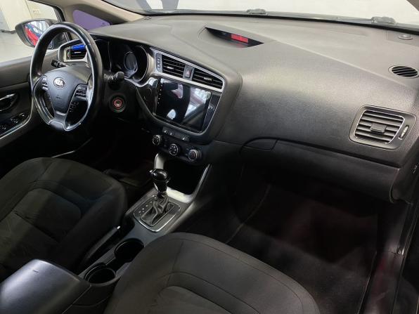 Kia Ceed II Рестайлинг с пробегом 2016 года, цена 1 109 000 рублей, 278000 км, хэтчбек, Автокод Объявления