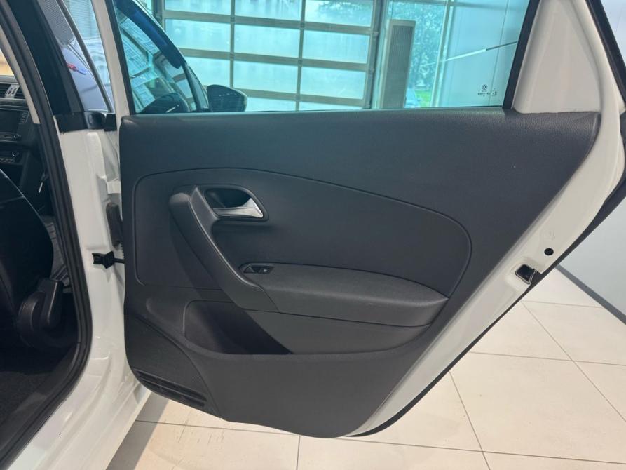 Volkswagen Polo V Рестайлинг Екатеринбург  - изображение 14