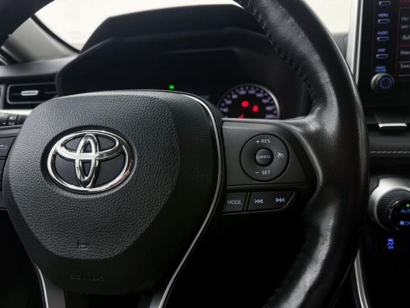 Toyota RAV4 V (XA50) с пробегом 2022 года, цена 3 899 000 рублей, 38900 км, внедорожник, Автокод Объявления