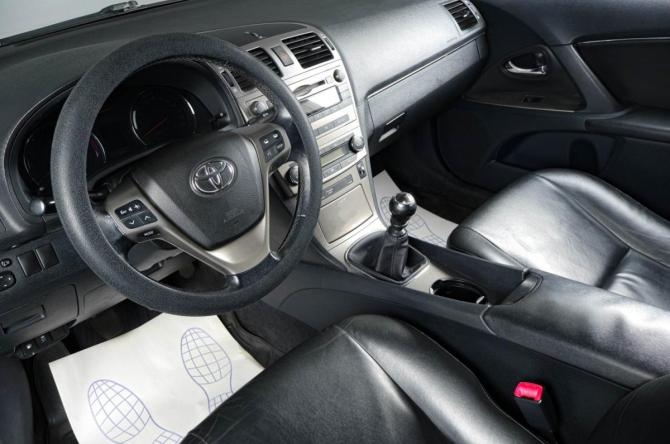 Toyota Avensis III Рестайлинг с пробегом 2011 года, цена 999 000 рублей, 325100 км, седан, Автокод Объявления