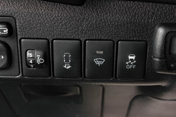 Toyota Corolla XI (E160 E170 E180) с пробегом 2013 года, цена 1 699 000 рублей, 170330 км, седан, Автокод Объявления