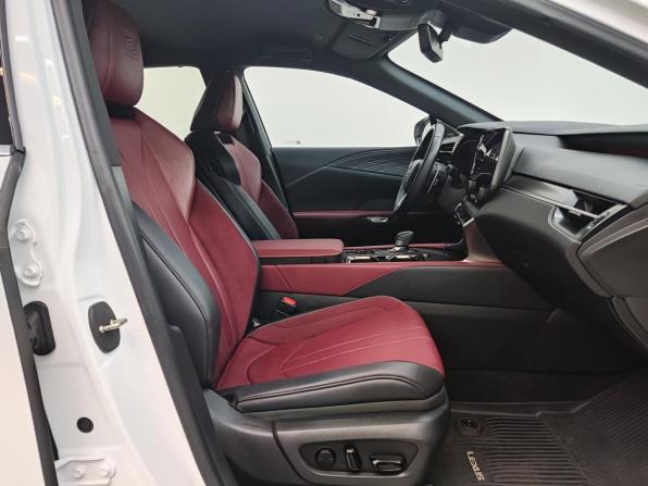 Lexus RX V с пробегом 2022 года, цена 9 280 000 рублей, 33000 км, внедорожник, Автокод Объявления