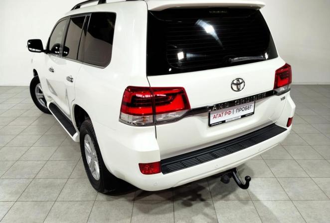 Toyota Land Cruiser 200 Series Рестайлинг 2 с пробегом 2016 года, цена 5 600 000 рублей, 269212 км, внедорожник, Автокод Объявления