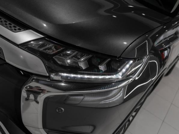Mitsubishi Outlander III Рестайлинг 3 с пробегом 2021 года, цена 3 145 000 рублей, 55456 км, внедорожник, Автокод Объявления