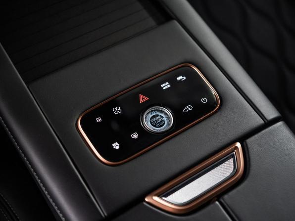 Exeed VX I с пробегом 2024 года, цена 4 075 000 рублей, 12363 км, внедорожник, Автокод Объявления