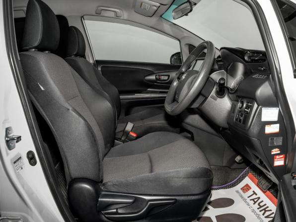 Toyota Wish II Рестайлинг с пробегом 2013 года, цена 1 300 000 рублей, 144603 км, минивэн, Автокод Объявления