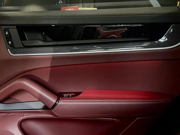 Porsche Cayenne III Рестайлинг с пробегом 2025 года, цена 16 666 000 рублей, 1500 км, внедорожник, Автокод Объявления