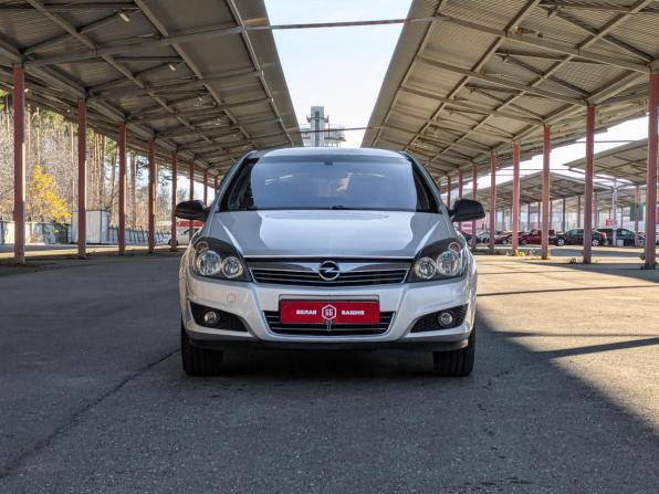 Opel Astra H Рестайлинг с пробегом 2010 года, цена 659 900 рублей, 250700 км, седан, Автокод Объявления