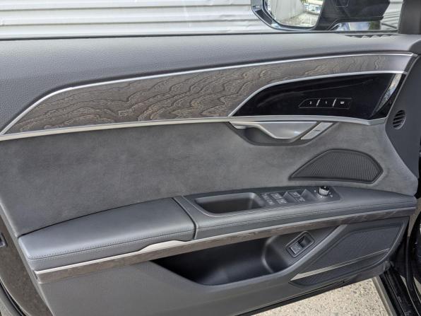 Audi A8 IV (D5) с пробегом 2022 года, цена 6 990 000 рублей, 81667 км, седан, Автокод Объявления