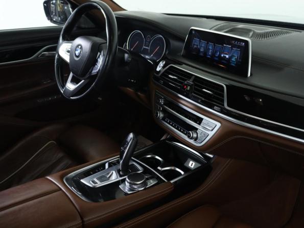 BMW 7 серии VI (G11/G12) с пробегом 2016 года, цена 2 930 000 рублей, 180261 км, седан, Автокод Объявления