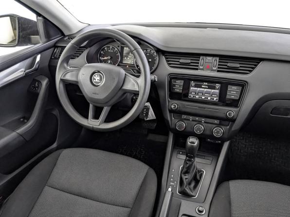 Skoda Octavia III (A7) с пробегом 2017 года, цена 1 300 000 рублей, 218916 км, лифтбек, Автокод Объявления
