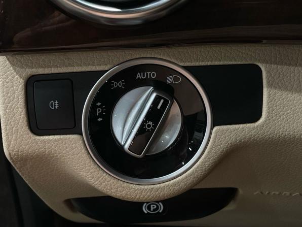 Mercedes-Benz GLK-Класс I (X204) Рестайлинг с пробегом 2012 года, цена 1 298 000 рублей, 255680 км, внедорожник, Автокод Объявления