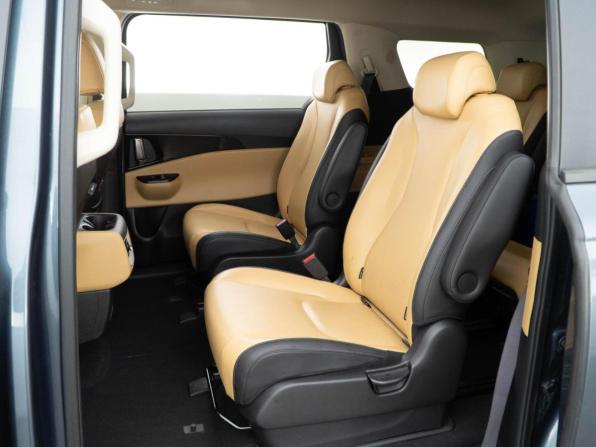 Kia Carnival IV с пробегом 2021 года, цена 3 865 055 рублей, 66985 км, минивэн, Автокод Объявления