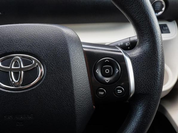 Toyota Sienta II Рестайлинг с пробегом 2018 года, цена 1 430 000 рублей, 69411 км, компактвэн, Автокод Объявления