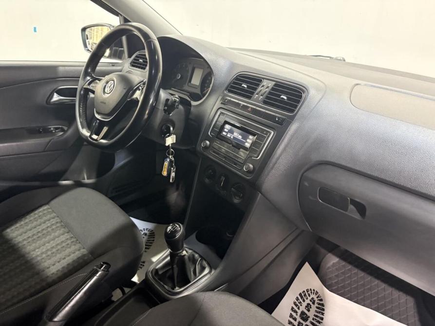 Volkswagen Polo V Рестайлинг Курск  - изображение 6
