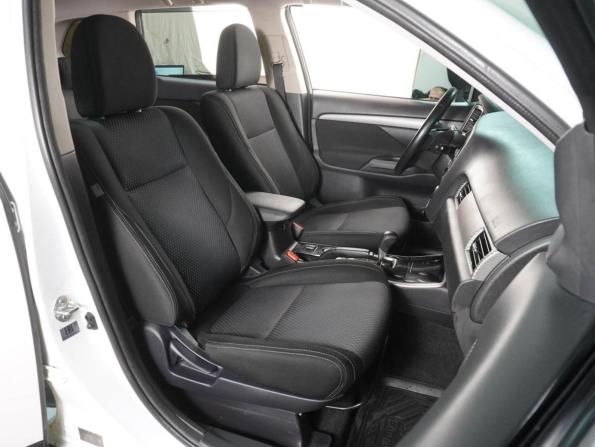 Mitsubishi Outlander III Рестайлинг 2 с пробегом 2017 года, цена 2 149 000 рублей, 75841 км, внедорожник, Автокод Объявления