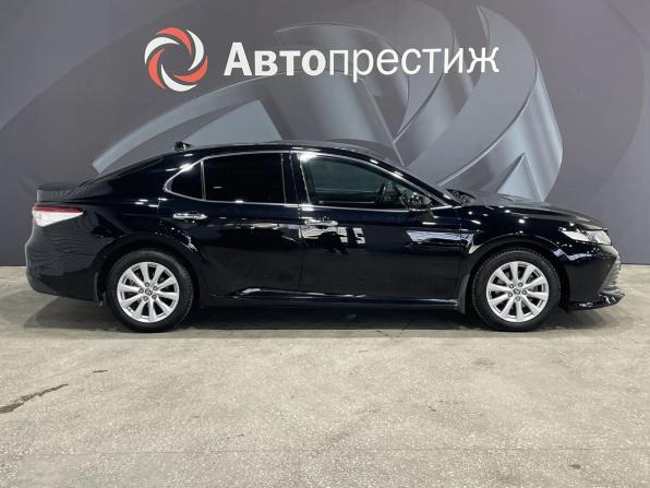 Toyota Camry VIII (XV70) с пробегом 2021 года, цена 2 820 000 рублей, 111772 км, седан, Автокод Объявления