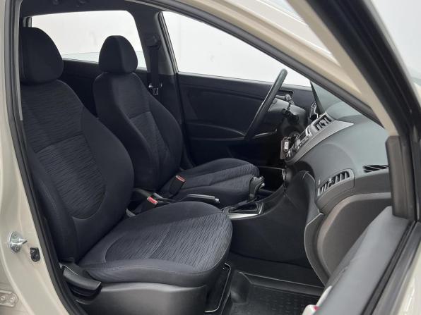 Hyundai Solaris I Рестайлинг с пробегом 2015 года, цена 1 099 000 рублей, 95605 км, хэтчбек, Автокод Объявления