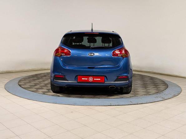 Kia Ceed II с пробегом 2012 года, цена 959 900 рублей, 209000 км, хэтчбек, Автокод Объявления