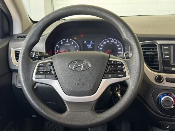 Hyundai Solaris II Рестайлинг с пробегом 2021 года, цена 1 580 000 рублей, 76000 км, седан, Автокод Объявления