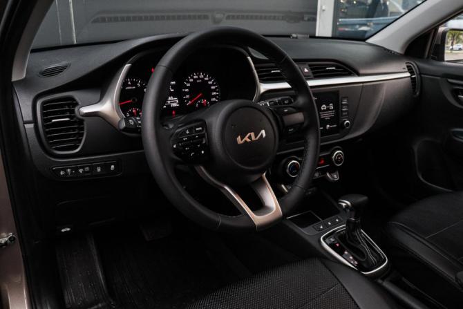 Kia Rio IV Рестайлинг с пробегом 2022 года, цена 2 260 000 рублей, 2380 км, хэтчбек, Автокод Объявления