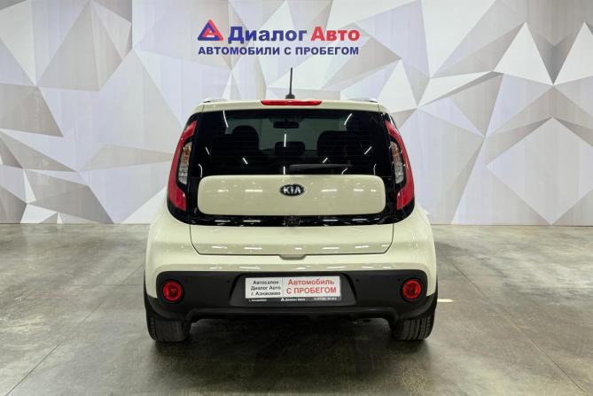 Kia Soul II Рестайлинг с пробегом 2017 года, цена 1 650 000 рублей, 58550 км, хэтчбек, Автокод Объявления