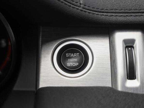 Land Rover Range Rover Evoque I Рестайлинг с пробегом 2017 года, цена 2 199 000 рублей, 96355 км, внедорожник, Автокод Объявления