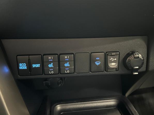 Toyota RAV4 IV (XA40) с пробегом 2013 года, цена 1 970 000 рублей, 207780 км, внедорожник, Автокод Объявления