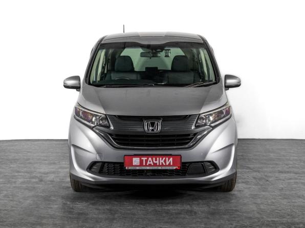Honda Freed II с пробегом 2018 года, цена 1 360 000 рублей, 119650 км, компактвэн, Автокод Объявления