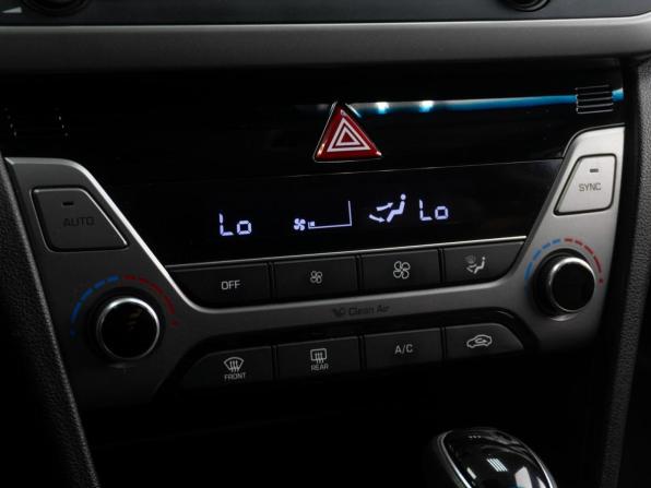 Hyundai Elantra VI (AD) с пробегом 2017 года, цена 1 339 000 рублей, 169252 км, седан, Автокод Объявления