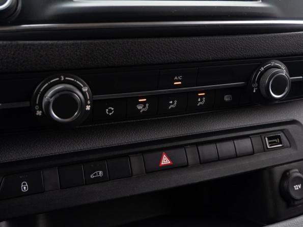 Opel Vivaro C с пробегом 2022 года, цена 2 630 000 рублей, 47723 км, фургон, Автокод Объявления