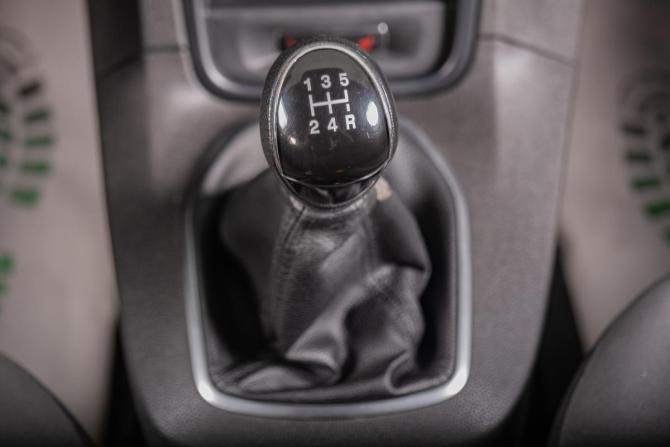 Ford Fiesta Mk6 Рестайлинг с пробегом 2015 года, цена 749 000 рублей, 137000 км, седан, Автокод Объявления