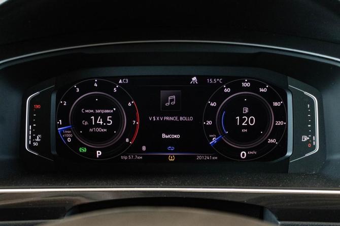 Volkswagen Tiguan II с пробегом 2018 года, цена 2 499 000 рублей, 201219 км, внедорожник, Автокод Объявления