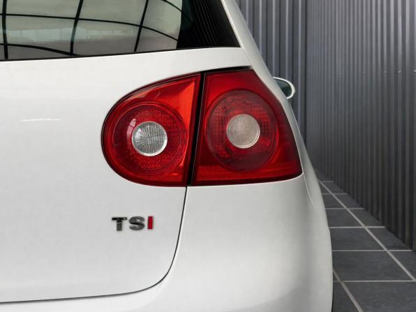 Volkswagen Golf V с пробегом 2008 года, цена 450 000 рублей, 274120 км, хэтчбек, Автокод Объявления