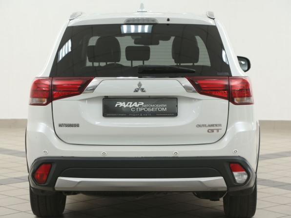 Mitsubishi Outlander III Рестайлинг 2 с пробегом 2017 года, цена 2 228 000 рублей, 183000 км, внедорожник, Автокод Объявления