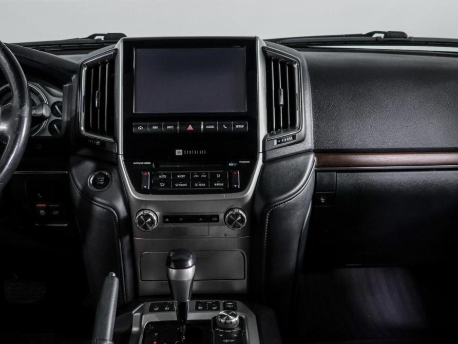 Toyota Land Cruiser 200 Series Рестайлинг 2 Москва  - изображение 13