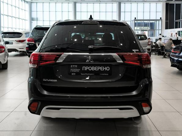 Mitsubishi Outlander III Рестайлинг 3 с пробегом 2021 года, цена 2 890 000 рублей, 47617 км, внедорожник, Автокод Объявления