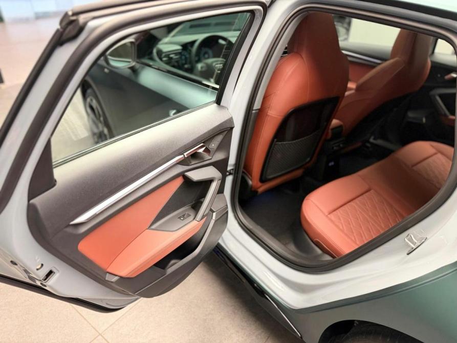 Audi A3 IV (8Y) Рестайлинг Москва  - изображение 11