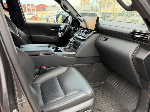 Toyota Land Cruiser 300 Series с пробегом 2023 года, цена 10 800 000 рублей, 52661 км, внедорожник, Автокод Объявления