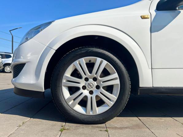 Opel Astra H Рестайлинг с пробегом 2011 года, цена 548 000 рублей, 202384 км, хэтчбек, Автокод Объявления