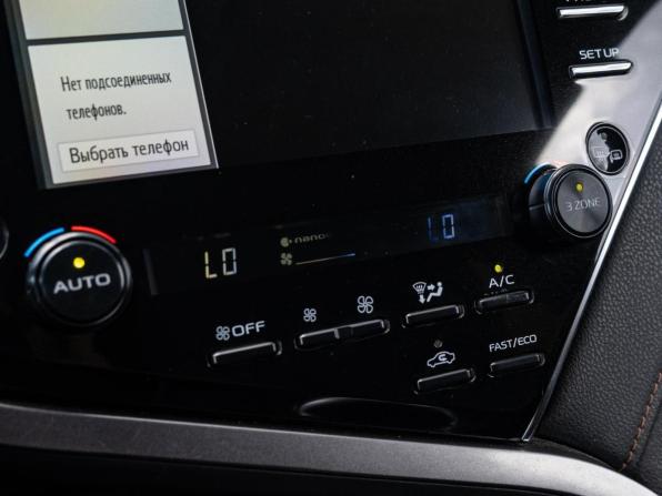 Toyota Camry VIII (XV70) с пробегом 2018 года, цена 2 760 000 рублей, 176807 км, седан, Автокод Объявления
