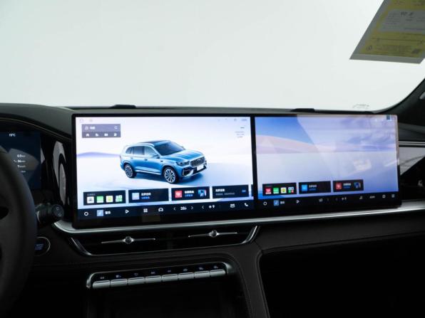 Geely Monjaro I Рестайлинг 2 с пробегом 2025 года, цена 4 182 434 рубля, 11 км, внедорожник, Автокод Объявления