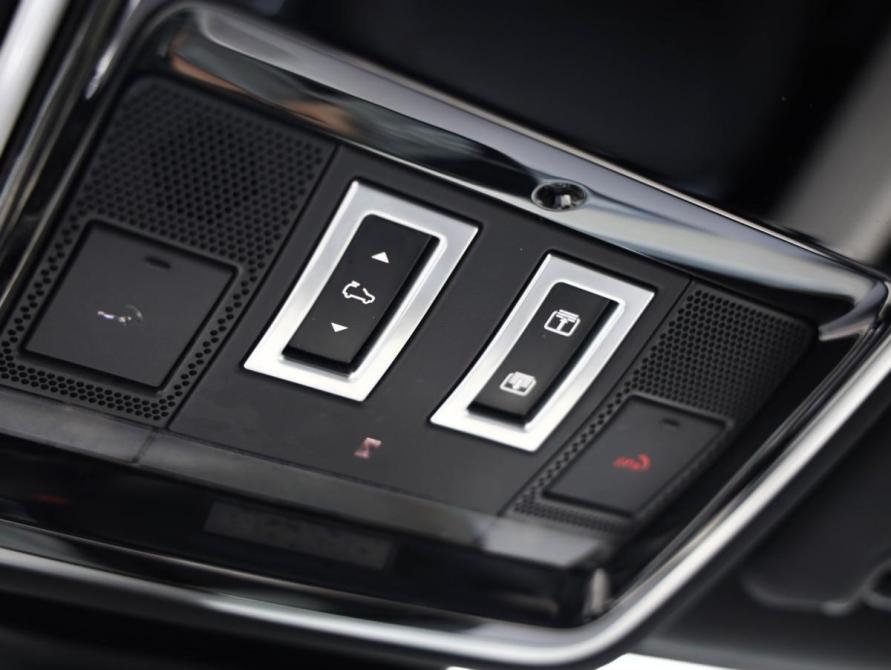 Land Rover Range Rover IV Рестайлинг Санкт-Петербург  - изображение 27
