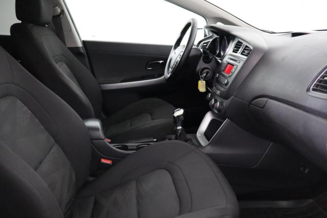 Kia Ceed II с пробегом 2014 года, цена 769 000 рублей, 267000 км, универсал, Автокод Объявления