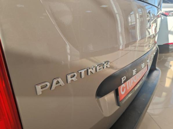 Peugeot Partner II с пробегом 2011 года, цена 409 000 рублей, 381000 км, минивэн, Автокод Объявления
