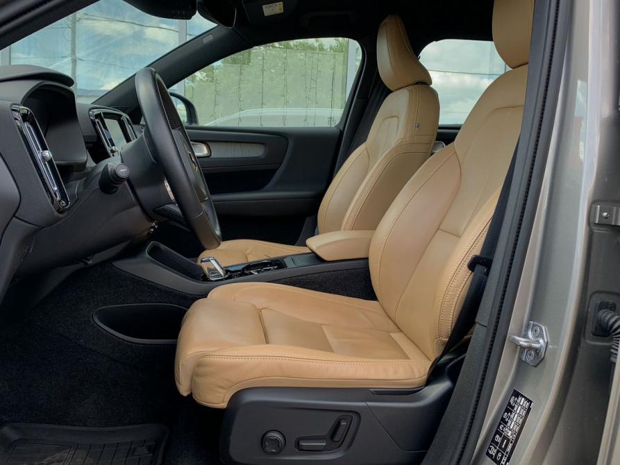 Volvo XC40 I Москва  - изображение 21