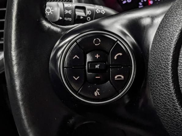 Kia Soul III с пробегом 2022 года, цена 2 450 000 рублей, 24901 км, хэтчбек, Автокод Объявления
